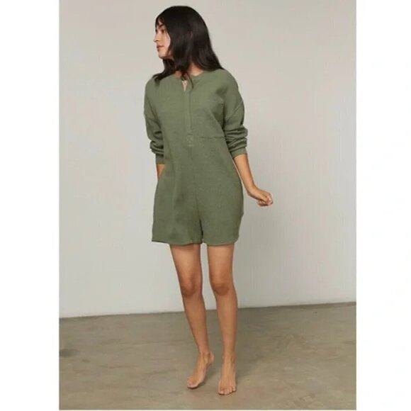LUNYA Restore Thermal Long Sleeve Romper in Humble Green Heather Size Large NWT - Picture 2 of 5